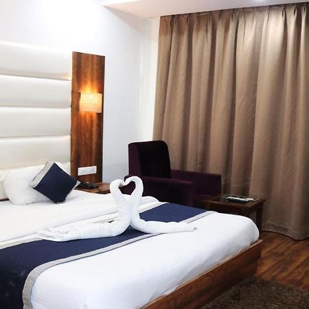 Ak Continental - Mcleodganj Otel Dharamshala Dış mekan fotoğraf
