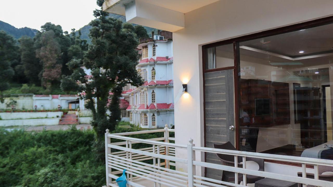 Ak Continental - Mcleodganj Otel Dharamshala Dış mekan fotoğraf