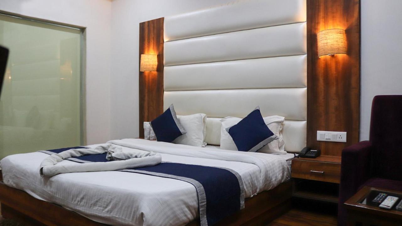 Ak Continental - Mcleodganj Otel Dharamshala Dış mekan fotoğraf