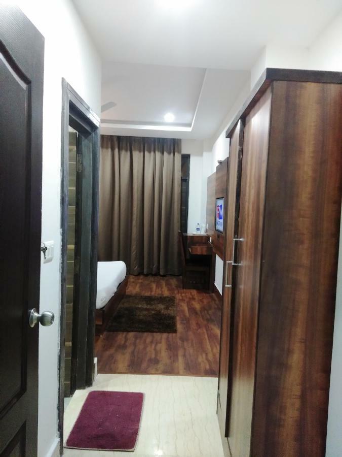 Ak Continental - Mcleodganj Otel Dharamshala Dış mekan fotoğraf