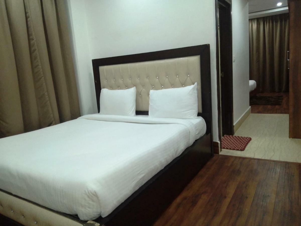 Ak Continental - Mcleodganj Otel Dharamshala Dış mekan fotoğraf